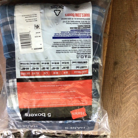 Hanes Men's Tagless Boxers - Various colors - Picture 3 of 3